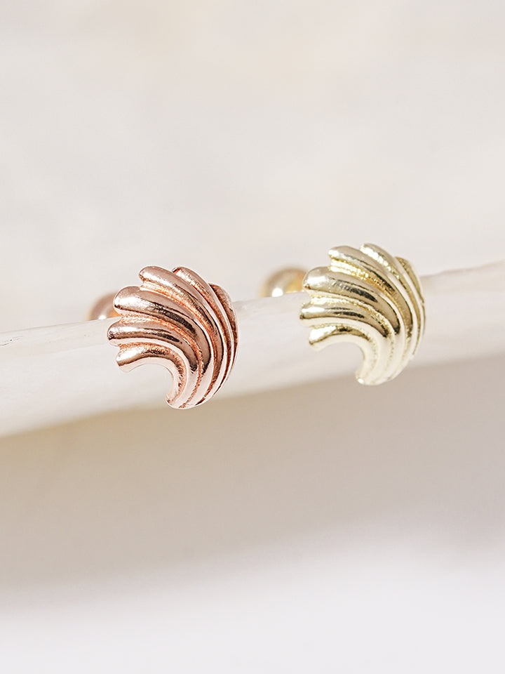 14K Solid Gold Bold Mini Shell Cartilage Earring 20G