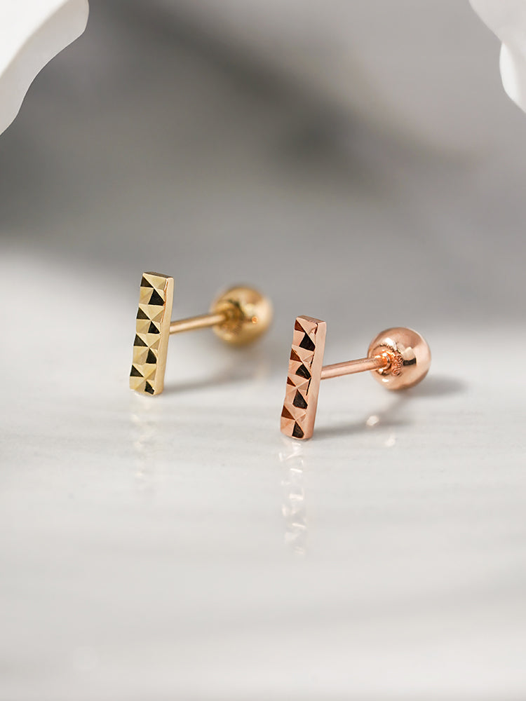 14K Solid Gold Shining Stick Bar Cartilage Earring 20G