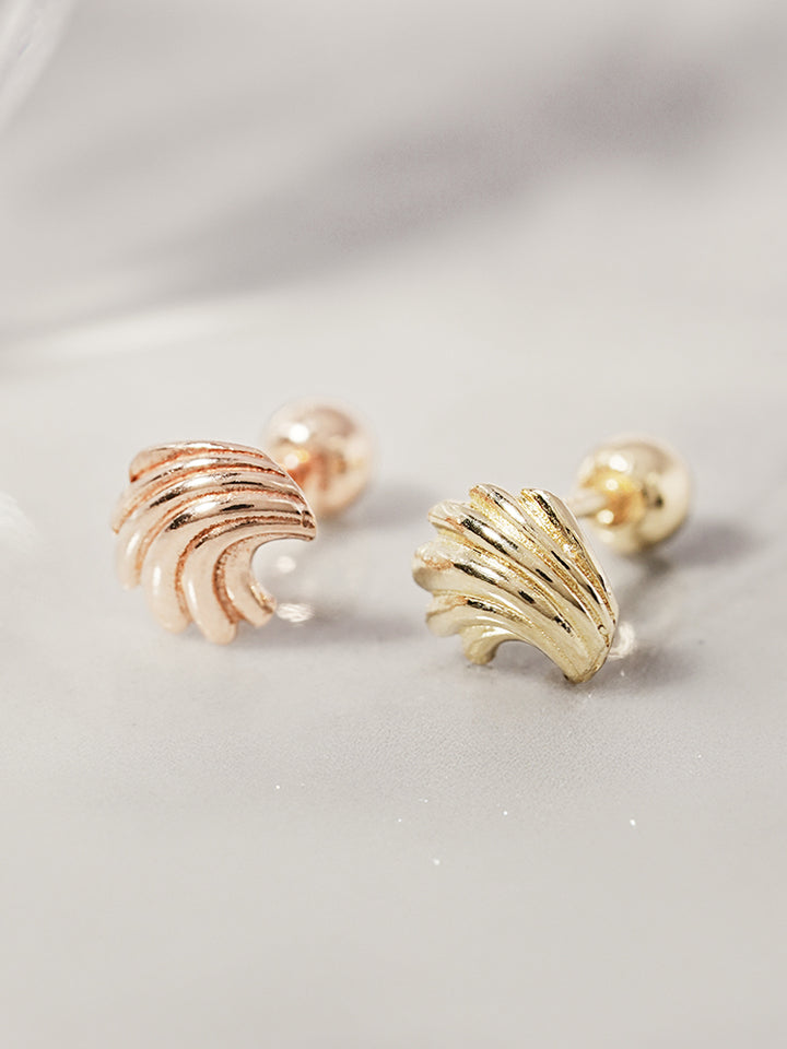 14K Solid Gold Bold Mini Shell Cartilage Earring 20G