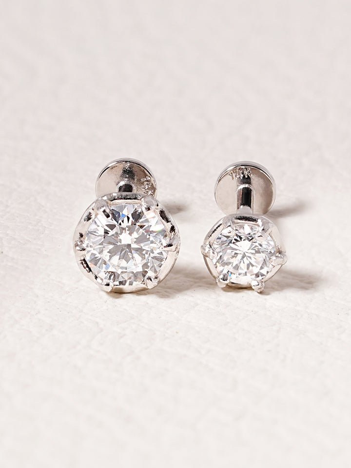 14K Solid Gold Lab Diamond Grace Internally Threaded Labret Piercing 20G