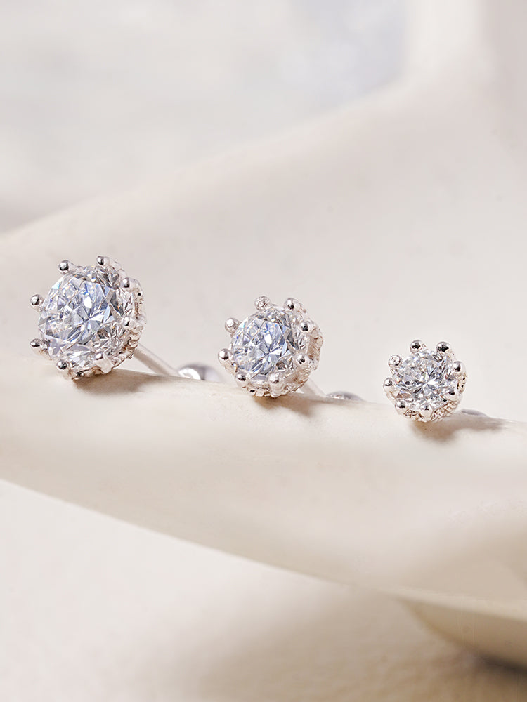 14K Solid Gold Lab Diamond Queen's Bloom Cartilage Earring 20G18G16G