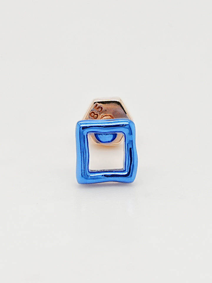 14K Gold Color Graphic Pop Shape Cartilage Earring 18G