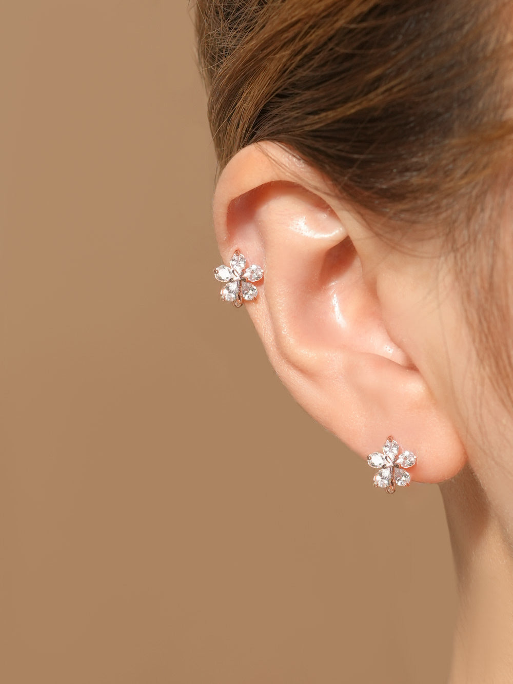 14K 18K Solid Gold Stella Flower Cartilage Hoop Earring