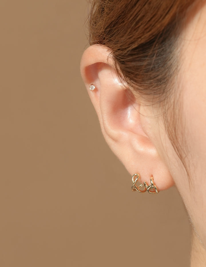 14K Gold Roundy Cross Ring Cartilage Earring 20G18G16G