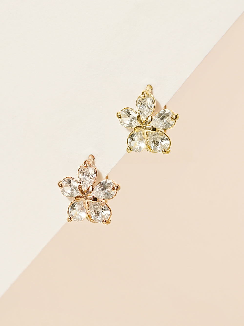 14K 18K Solid Gold Stella Flower Cartilage Hoop Earring