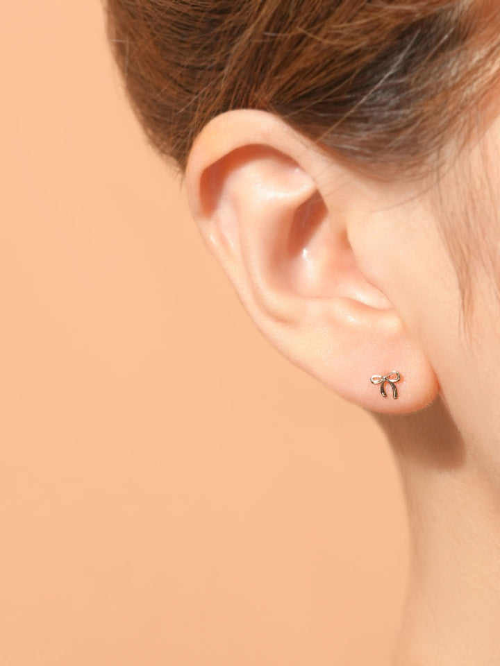 14K Gold Candy Ribbon Cartilage Earring 20G18G16G