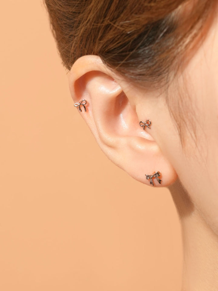 14K Gold Grace Ribbon Cartilage Earring 20G18G16G