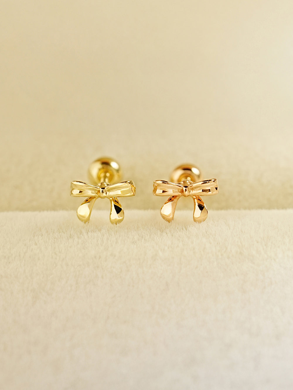 14K Gold Sweet Ribbon Cartilage Earring 20G18G16G