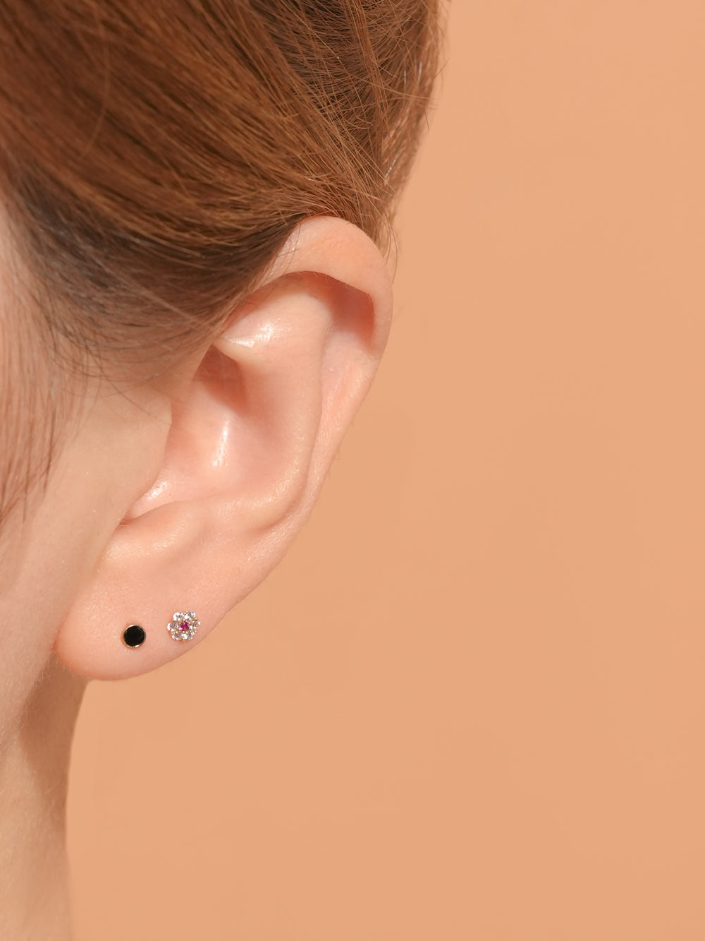 14K Solid Gold Harmony Flower Internally Threaded Labret Piercing 20G