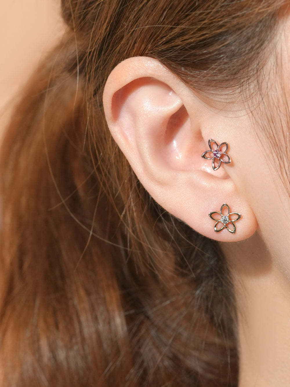 14K Solid Gold Moissanite Dia Olivia Flower Cartilage Earring 20G18G16G