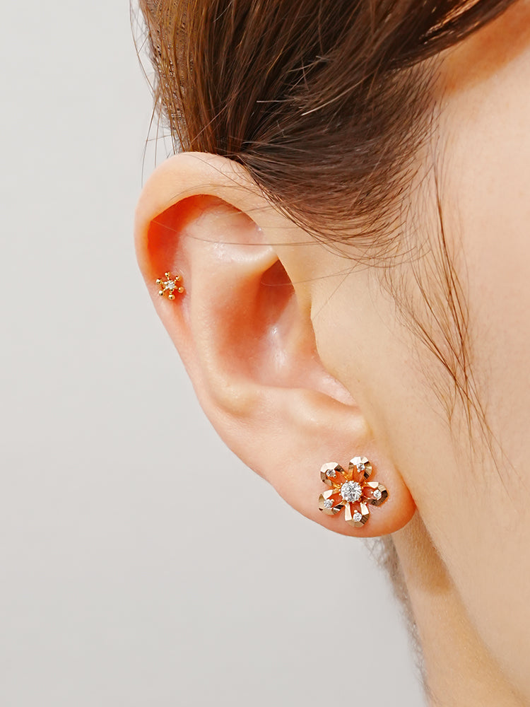 14K Solid Gold Glossy Cubic Flower Cutting Cartilage Earring 20G18G