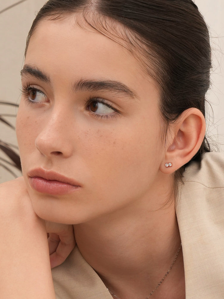 14K Solid Gold Lab Diamond Twin Stud Internally Threaded Labret Piercing 20G