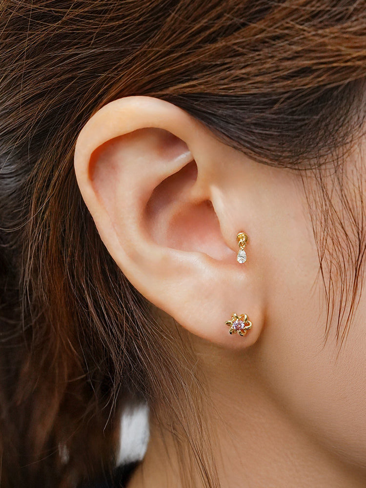 14K Solid Gold Moissanite Dia Daisy Loop Internally Threaded Labret Piercing 20G