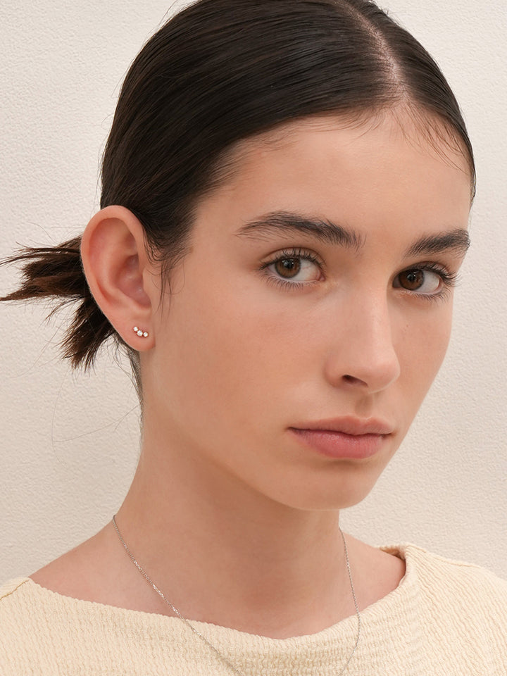 14K Solid Gold Lab Diamond Twinkle Crown Internally Threaded Labret Piercing 20G