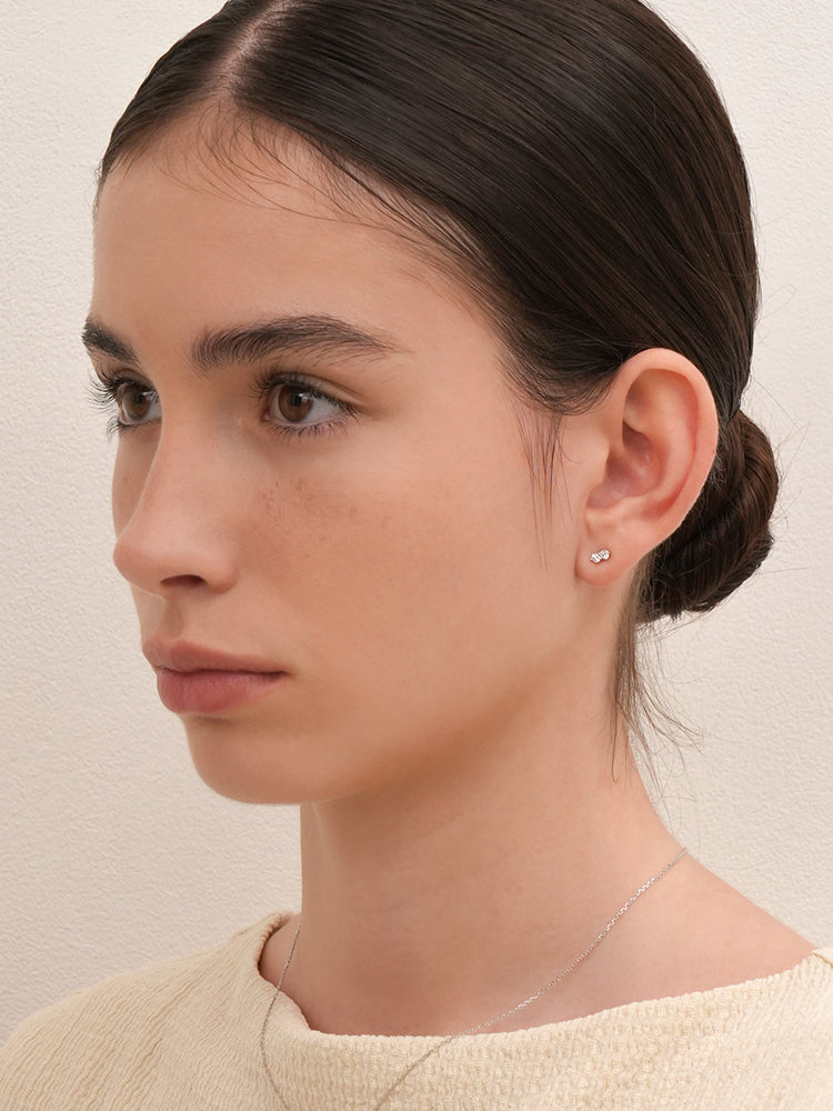 14K Solid Gold Lab Diamond Two Stone Two Way Internally Threaded Labret Piercing 20G