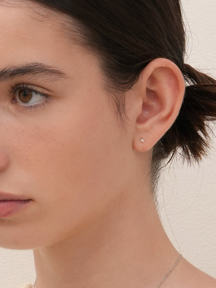 14K Solid Gold Lab Diamond Shine Classic Cartilage Earring 20G