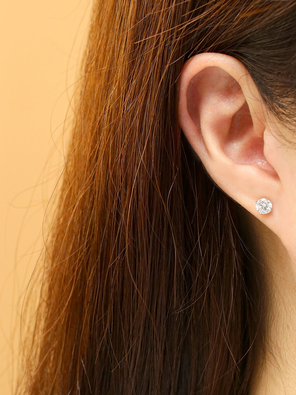 14K Gold 4 Pronged Moissanite Cartilage Earring 20G18G16G