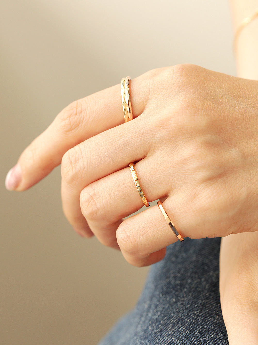 14K Gold Hallow Layered Cutting Guard Ring