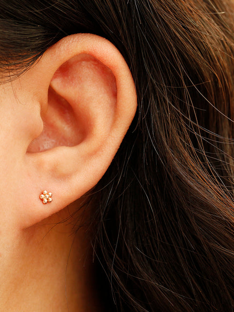 14K Gold Lovely Voluminous Flower Cartilage Earring 18G16G