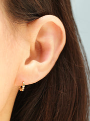 14K Gold Twist Conch Hoop Earring