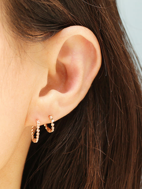 14K Gold Twist Conch Hoop Earring