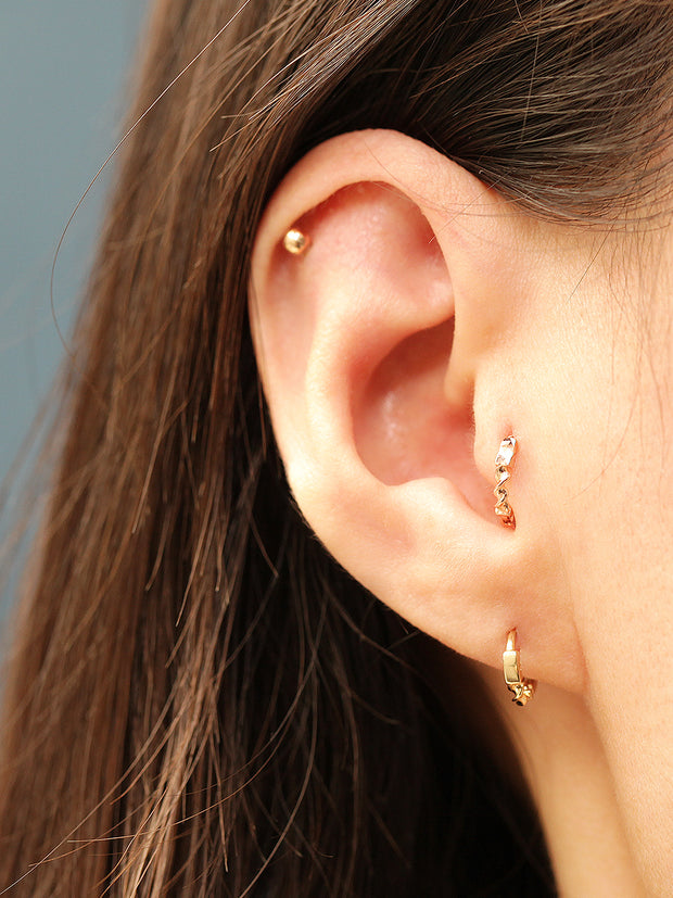 14K Gold Twist Conch Hoop Earring