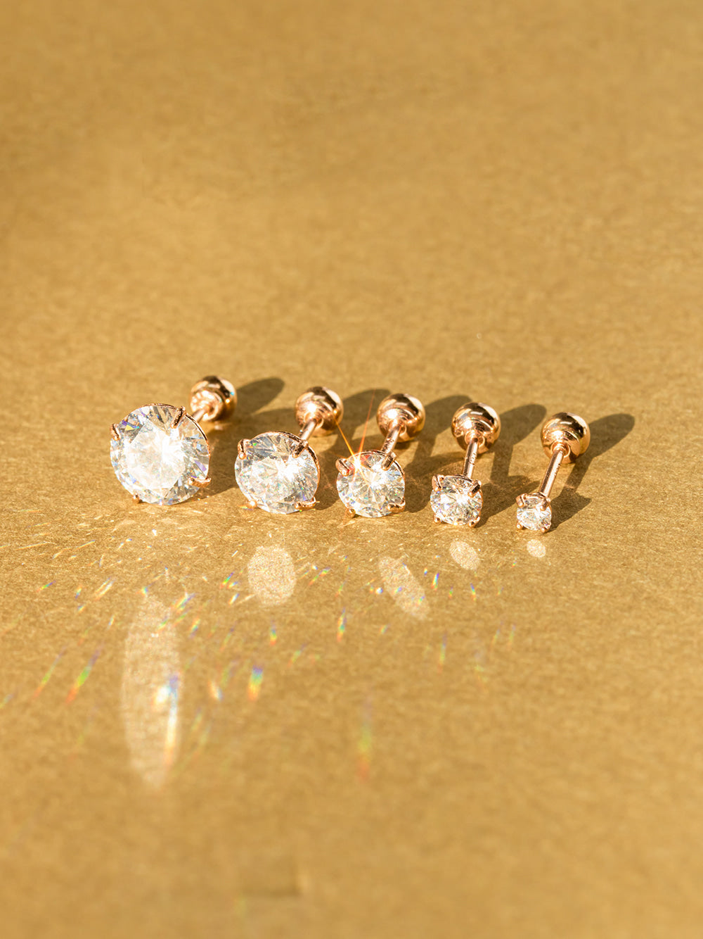 14K Gold Bling Cubic 4 Prong Cartilage Earring 20G