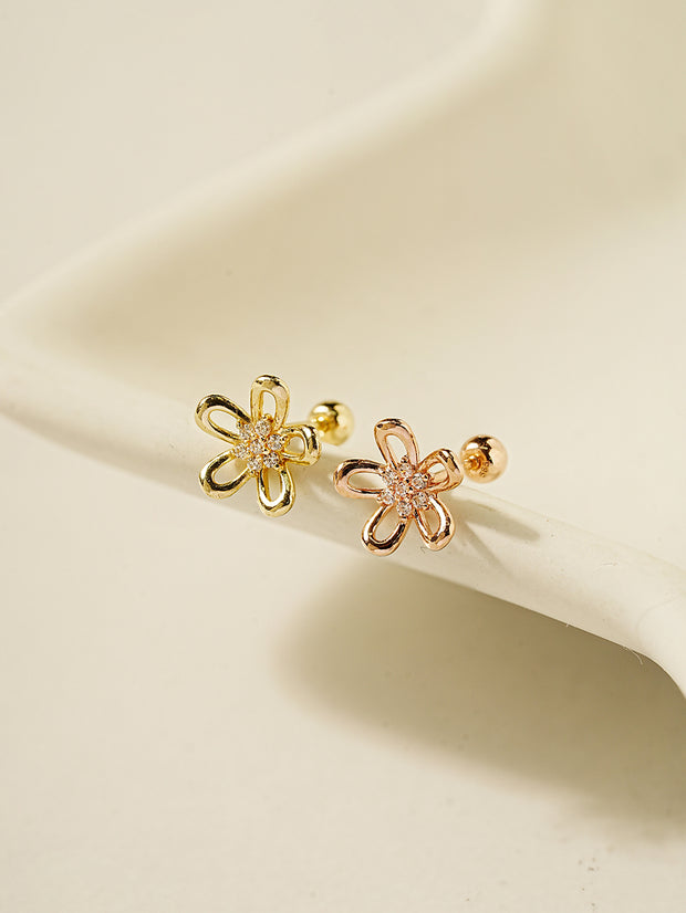 14K Gold Edelweiss Flower Cartilage Earring 20G