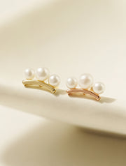 14K Gold Bloom Pearl Cartilage Earring 20G