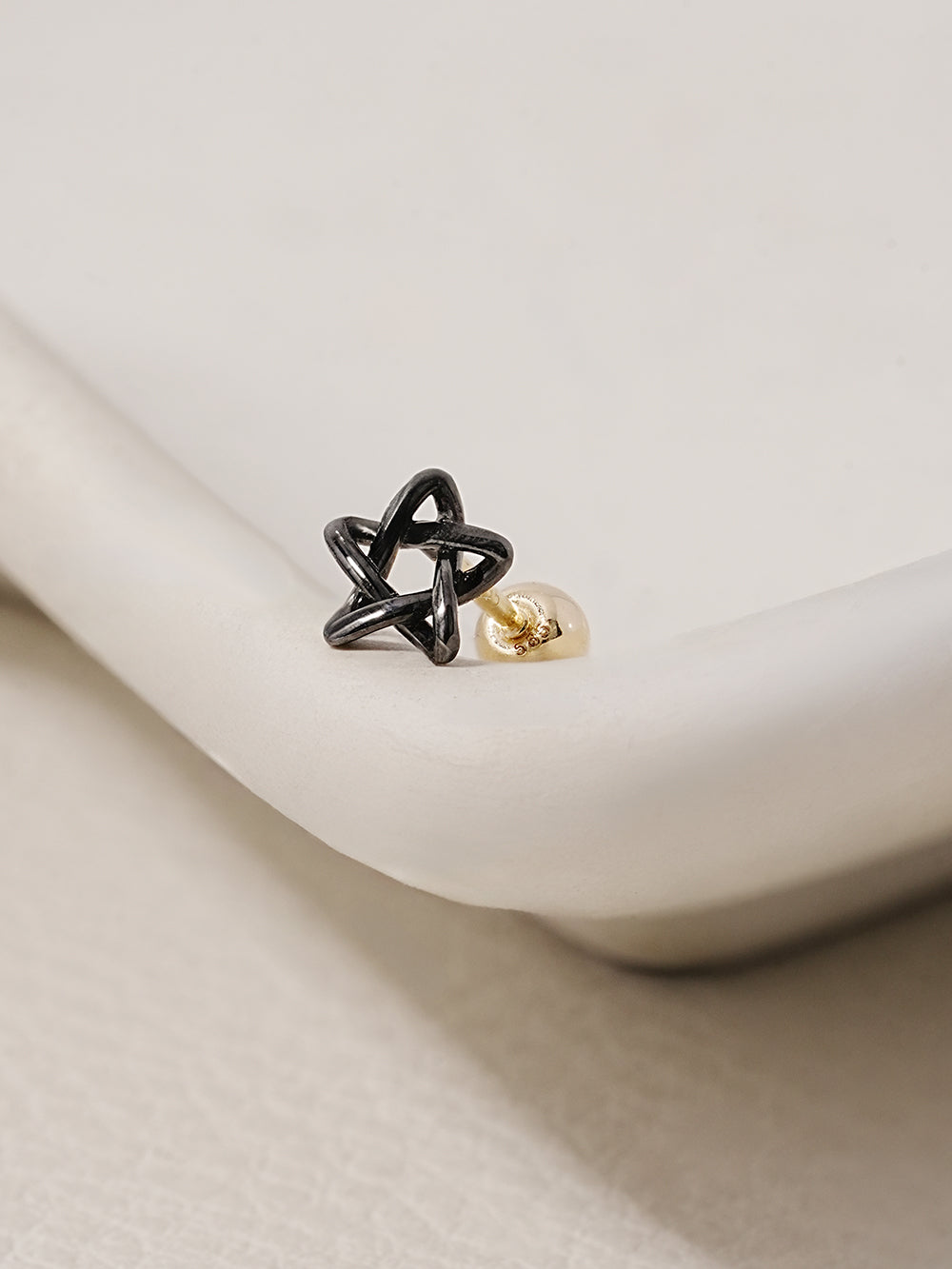 14K Solid Gold Black Star Point Cartilage Earring 20G