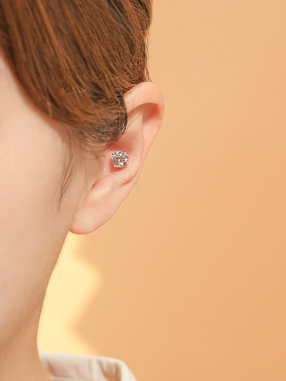 14K Gold 4 Pronged Moissanite Cartilage Earring 20G18G16G