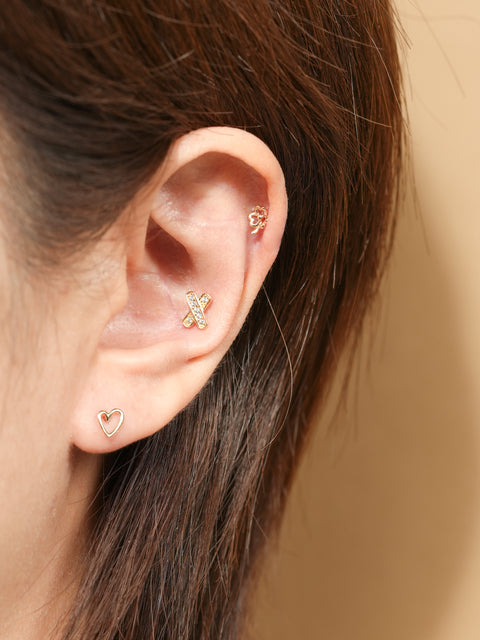 14K Gold Oval Heart Cartilage Earring 20G