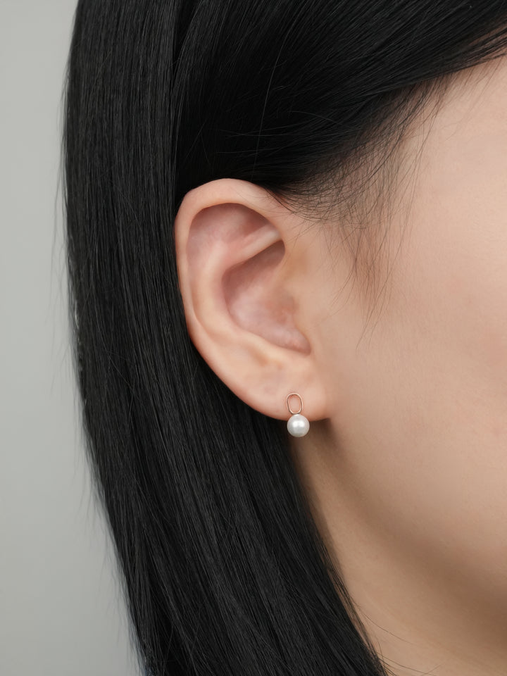 14K Solid Gold Mini Pearl Point Cartilage Earring 20G