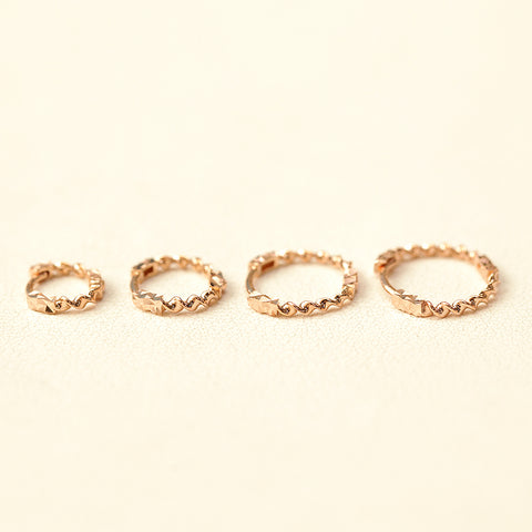 14K Gold Twist Conch Hoop Earring