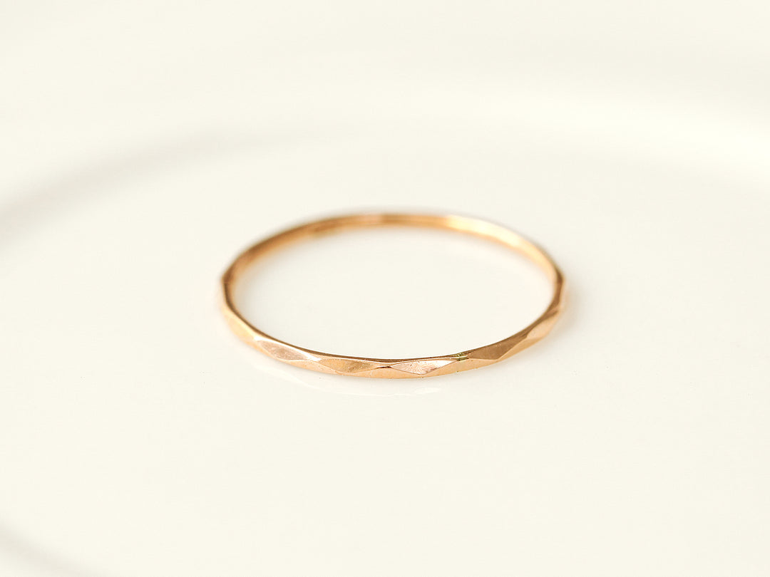 14K Gold Layered DIa Cutting Thin Ring