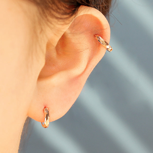 14K Gold Cutting Mini hoop earring