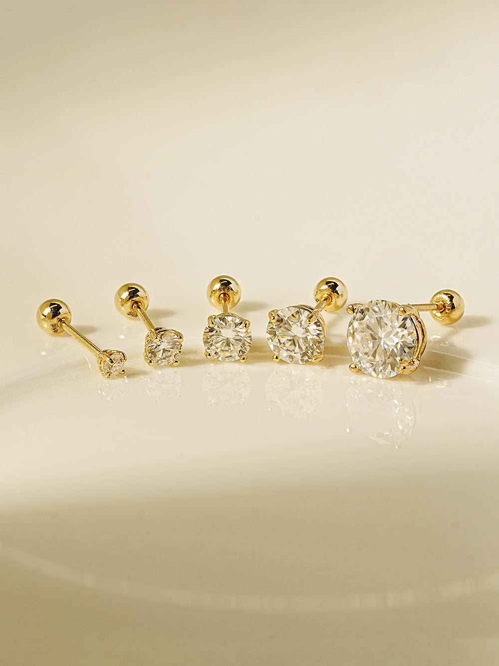 14K Gold 4 Pronged Moissanite Cartilage Earring 20G18G16G