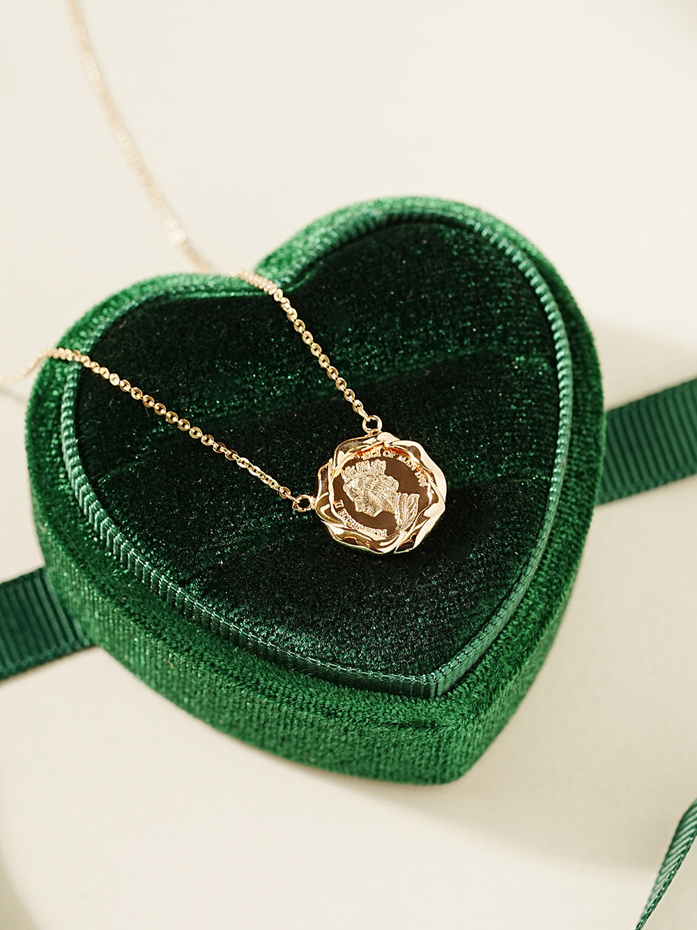 14K 18K Solid Gold Flower Elizabeth Coin Necklace