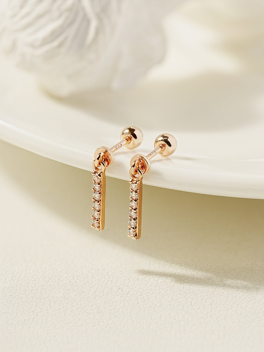 14K Gold Cubic Stick Drop Cartilage Earring 20G