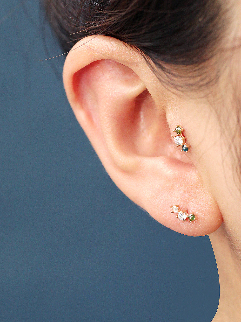 14K Gold Curve Rough Diamond Cartilage Earring 20G