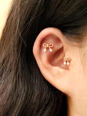 14K Gold Twist Ribbon Pearl Cartilage Earring 18G16G
