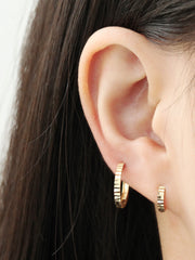 14K Gold Cutting Hoop Earring