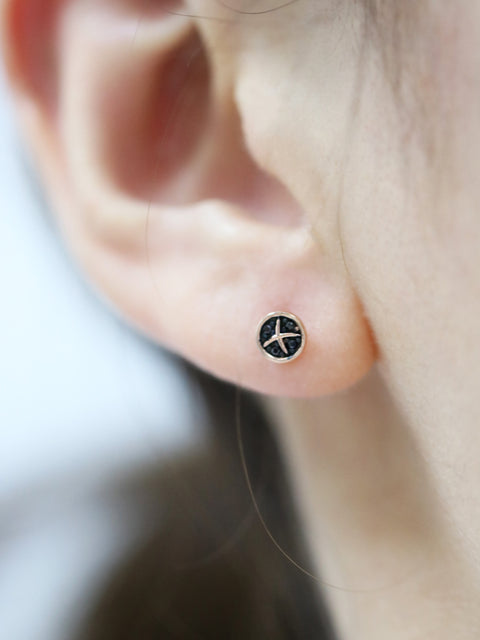 14K Gold Black Round Cartilage Earring 18G16G