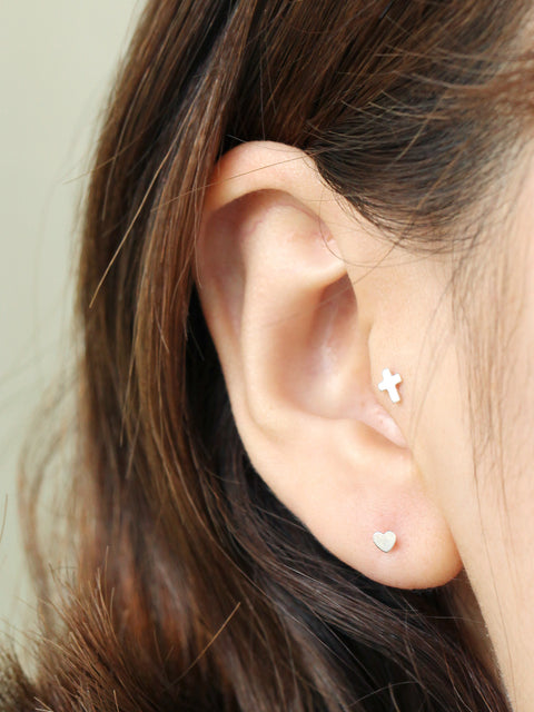 925 Silver Cross / Heart/ Moon / Star cartilage earring 16g