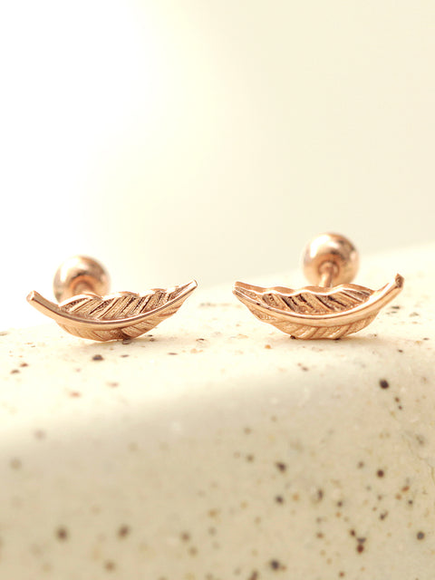 14K gold LEAF cartilage earring 20g