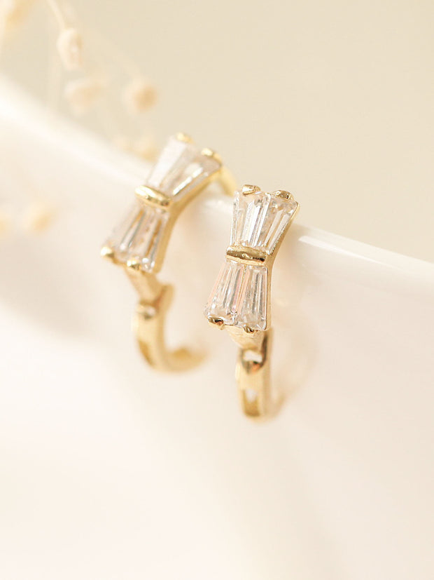 14K Gold Ribbon Cubic Hoop Earring