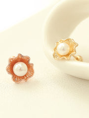 14K gold Clam with Pearls cartilage earring 20g