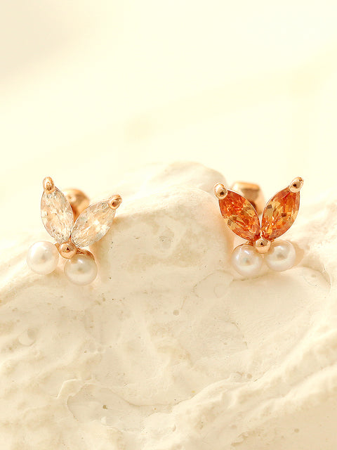 14K gold Fresh-Water Pearl Butterfly cartilage earring 18g16g