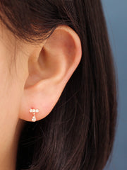 14K gold Tear Drop Cubic Bar cartilage earring 20g