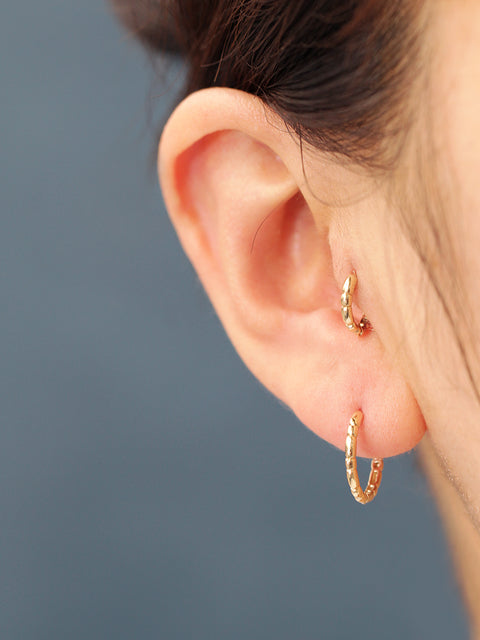 14K Gold Carving Cutting Hoop Earring